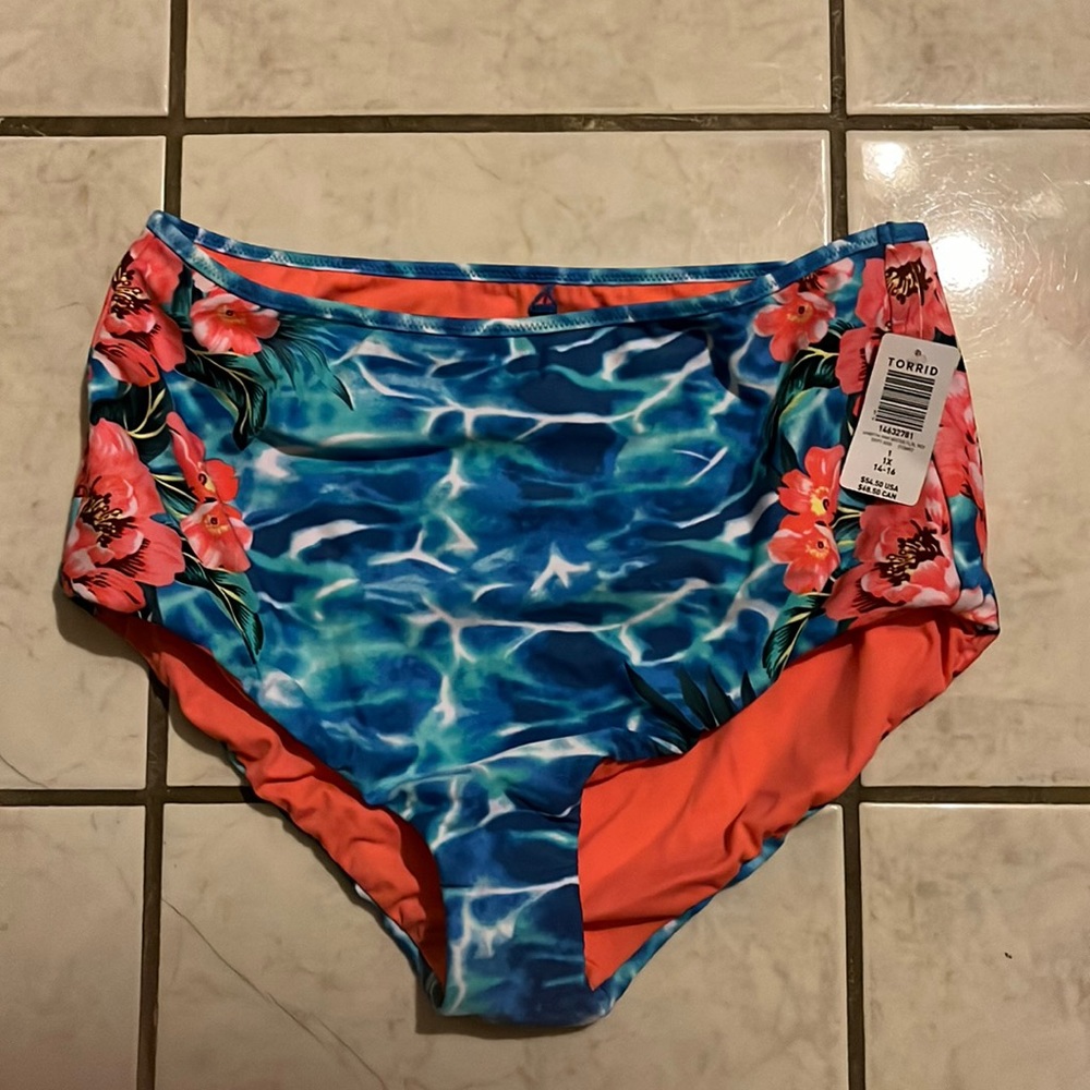 Floral ocean swim bottom👙